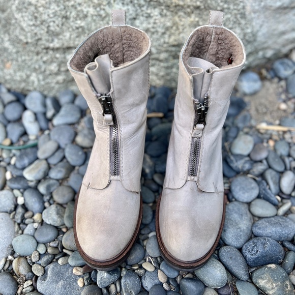 Henry Begeulin Suede Combat Boots with Shearling Shearling Lining & Front Zipper - Picture 1 of 8